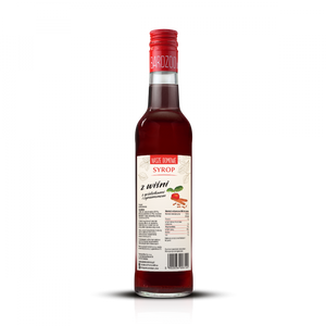 Cherry syrup with cloves and cinnamon