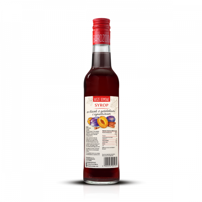 Plum syrup with cloves and cinnamon