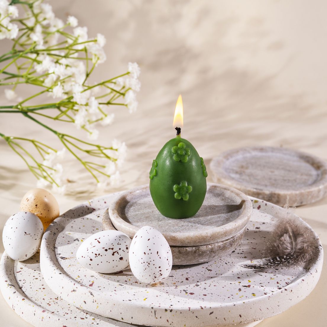 Bivokslys - grønt egg med blomster