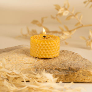 Rullet lys - laget av bivoks W-1